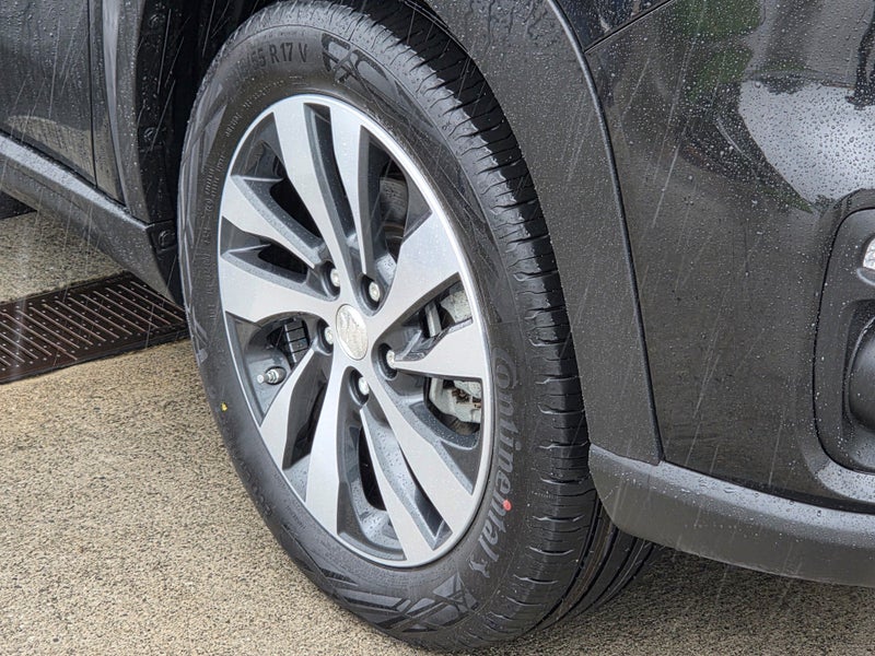 2026 Suzuki S-Cross JLX Hybrid image 2