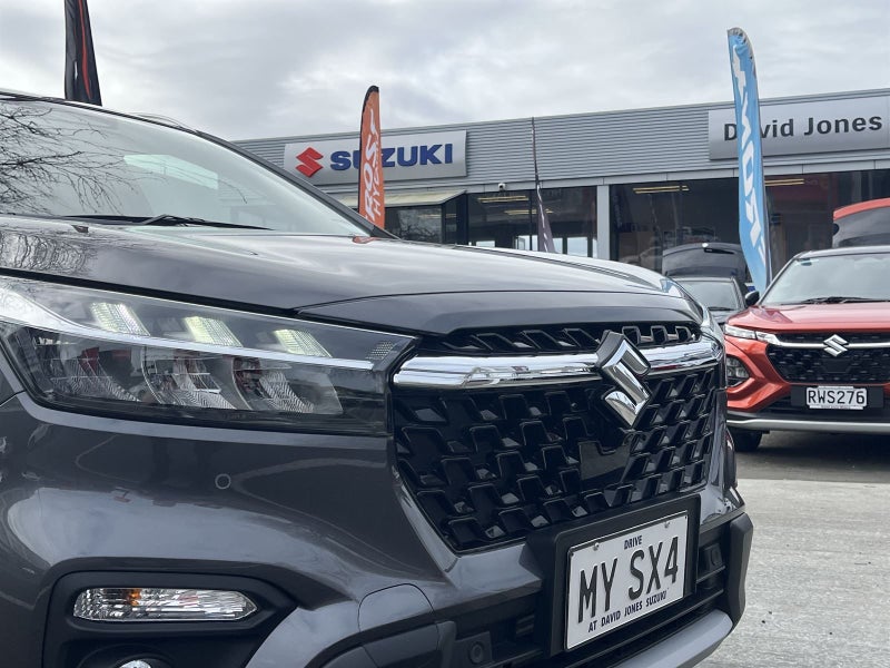 2026 Suzuki S-Cross JLX Hybrid 2WD image 2