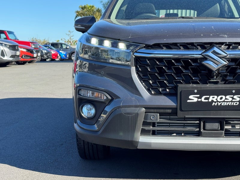 2026 Suzuki S-Cross JLX Hybrid image 4