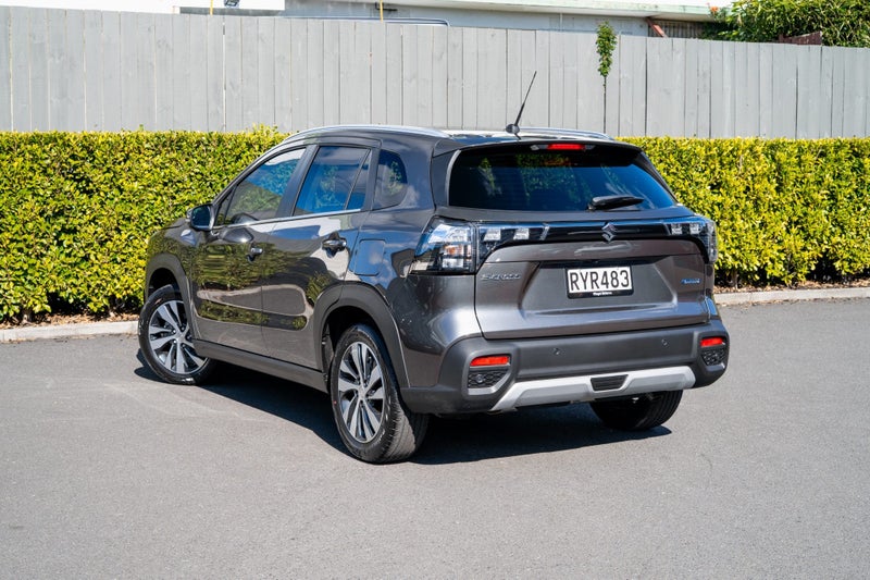 2026 Suzuki S-Cross JLX Hybrid AWD Auto image 3