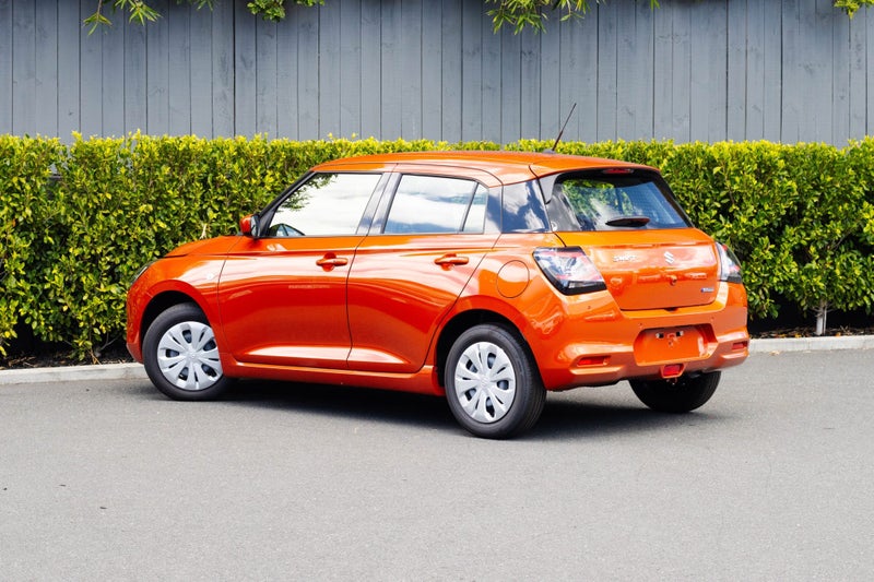 2026 Suzuki Swift 1.2 Hybrid GLSC Auto image 3