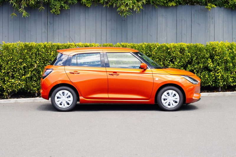 2026 Suzuki Swift 1.2 Hybrid GLSC Auto image 2