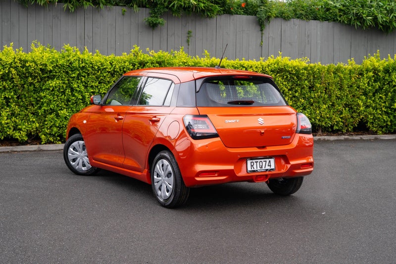 2026 Suzuki Swift 1.2 Hybrid GLSC Auto image 3