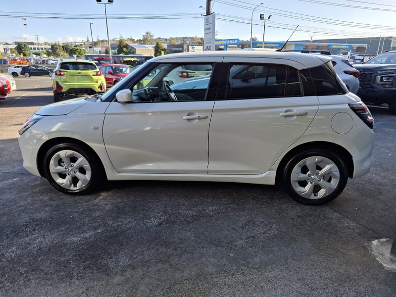 2026 Suzuki Swift 1.2 Hybrid GLZ image 3