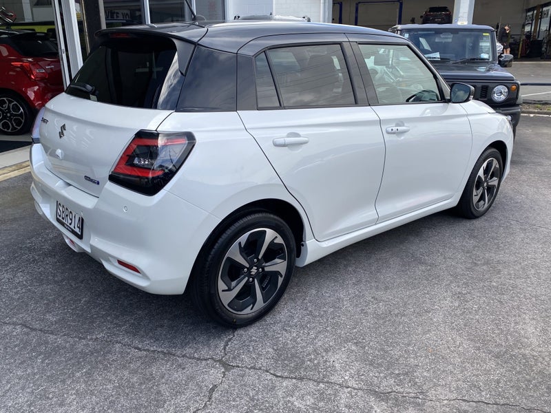 2026 Suzuki Swift 1.2 HYBRID RSC image 2
