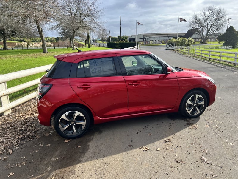 2026 Suzuki Swift 1.2 RSCB CVT image 3
