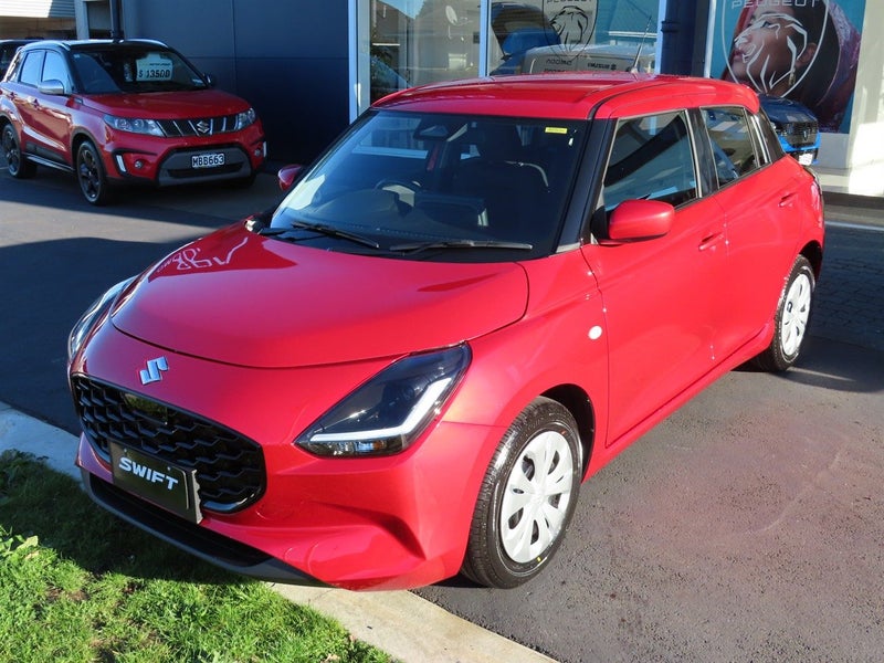 2026 Suzuki Swift GLSB MANUAL HYBRID image 2