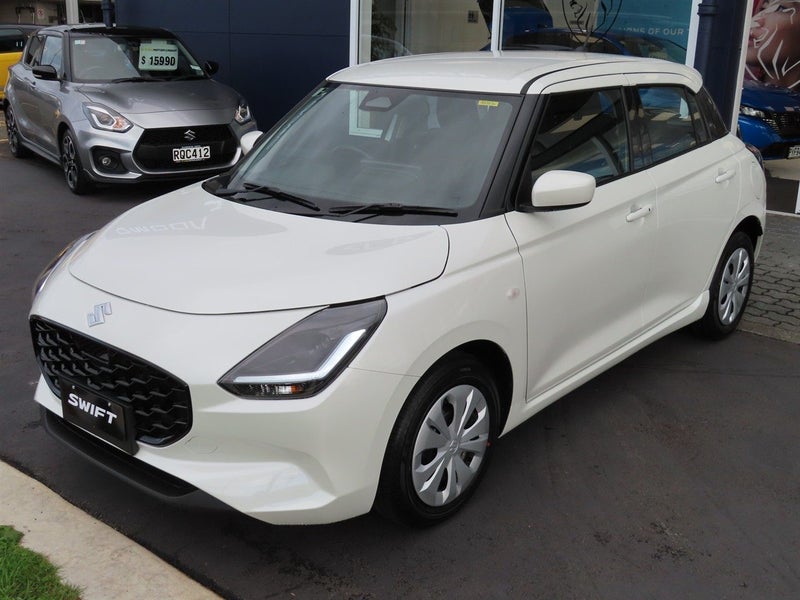 2026 Suzuki Swift GLSB MANUAL HYBRID image 2