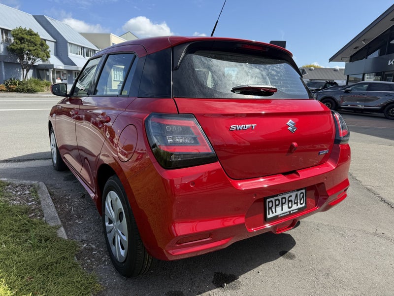 2026 Suzuki Swift Glsc 1.2PMH/CVT - image 4