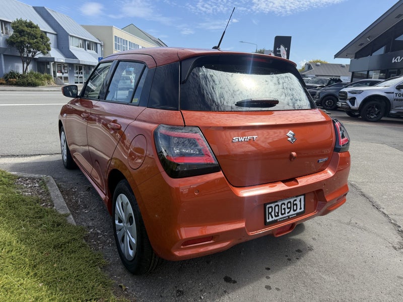 2026 Suzuki Swift Glsc 1.2PMH/CVT - image 4