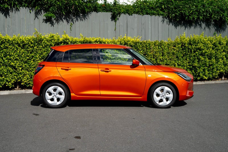 2026 Suzuki Swift GLZ 1.2 Auto Hybrid image 2