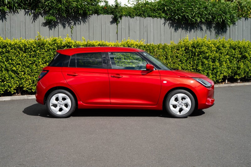 2026 Suzuki Swift GLZ 1.2 Auto Hybrid image 2