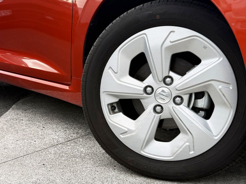 2026 Suzuki Swift GLZ image 2