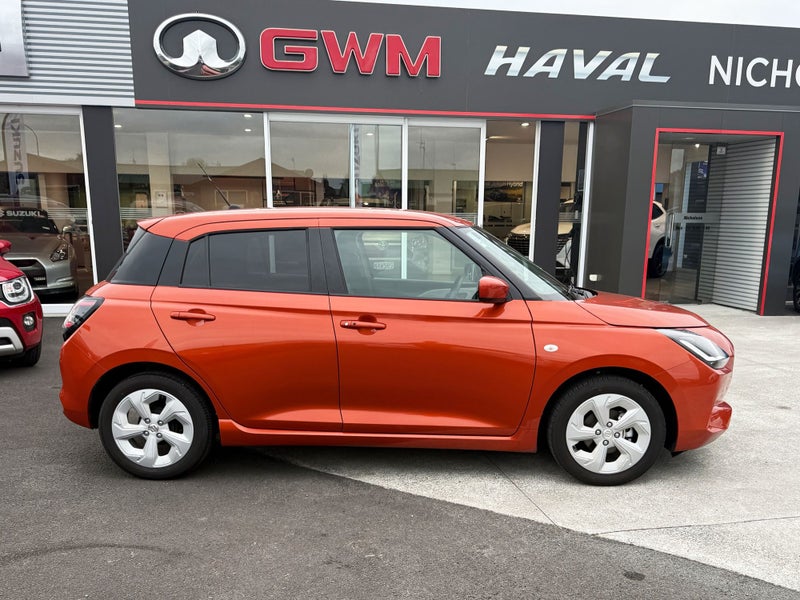 2026 Suzuki Swift GLZ image 3