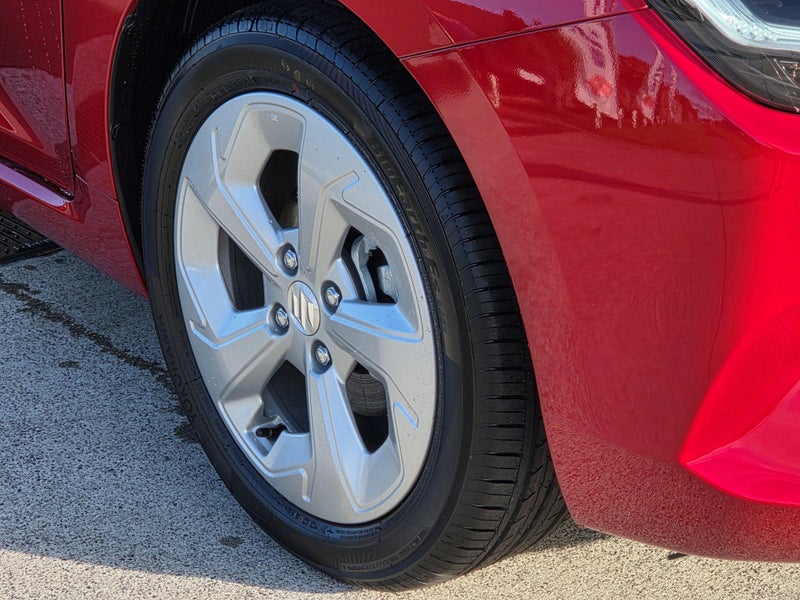 2026 Suzuki Swift GLZ Hybrid image 2