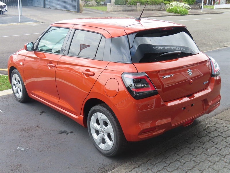 2026 Suzuki Swift GLZ HYBRID AUTO image 4