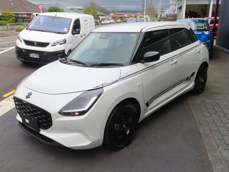 2026 Suzuki Swift GLZ HYBRID - SHADOW EDITION image 2