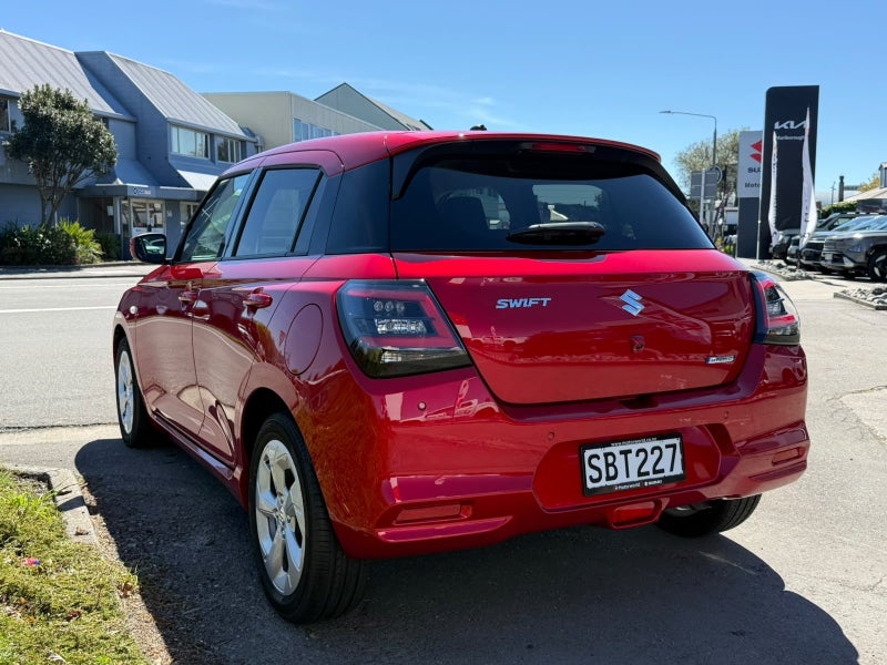 2026 Suzuki Swift Glzc 1.2PH - Hybrid, Heated S... image 5
