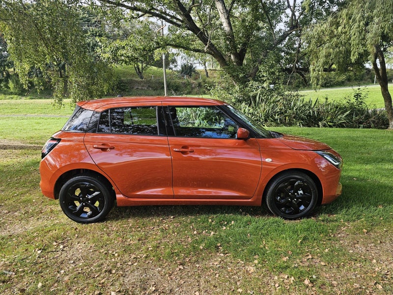 2026 Suzuki Swift GLZC 1.2PMH/CVT image 2