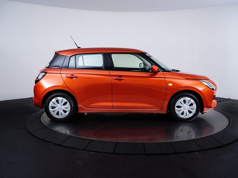 2026 Suzuki Swift Hybrid 1.2 GLS CVT image 2
