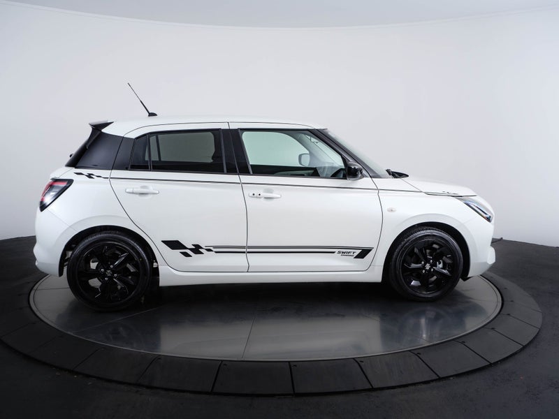 2026 Suzuki Swift HYBRID CVT 1.2 image 2