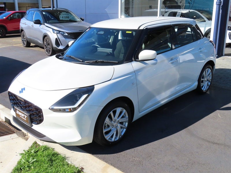 2026 Suzuki Swift PLUS HYBRID MANUAL image 2