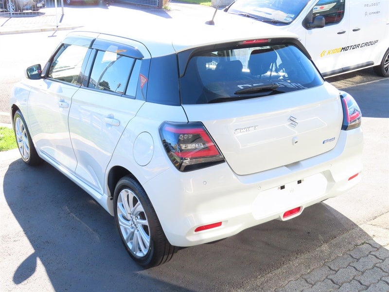 2026 Suzuki Swift PLUS HYBRID MANUAL image 4