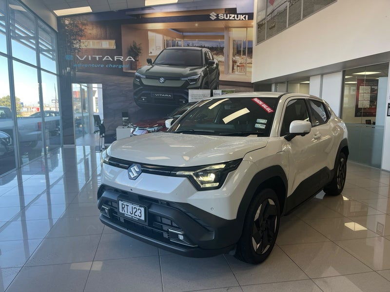 2026 Suzuki Vitara Jlxf 61Kwh/Ev/Fg image 3