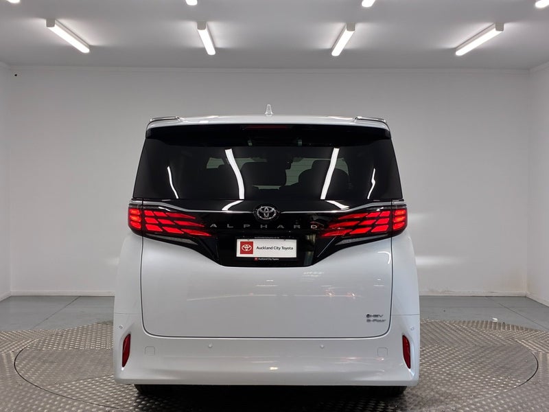2026 Toyota Alphard 2.5 Hybrid Z 4WD image 5