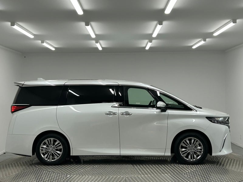 2026 Toyota Alphard 2.5 Hybrid Z 7 Seats image 2