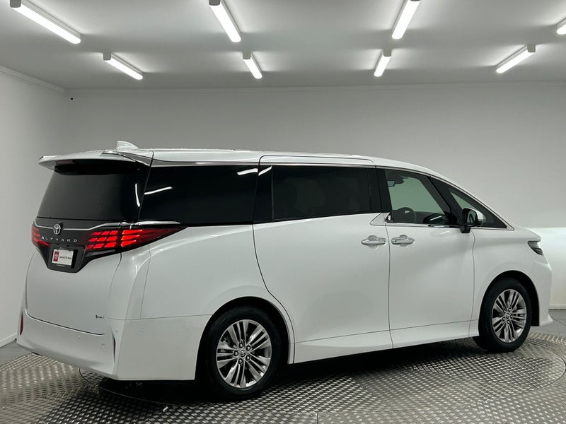 2026 Toyota Alphard 2.5 Hybrid Z 7 Seats image 3