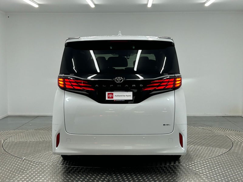 2026 Toyota Alphard 2.5 Hybrid Z 7 Seats image 4