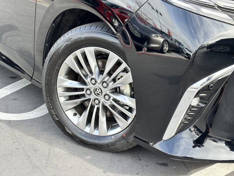 2026 Toyota Alphard 2.5 Hybrid Z 7 Seats 5 Dr W... image 5