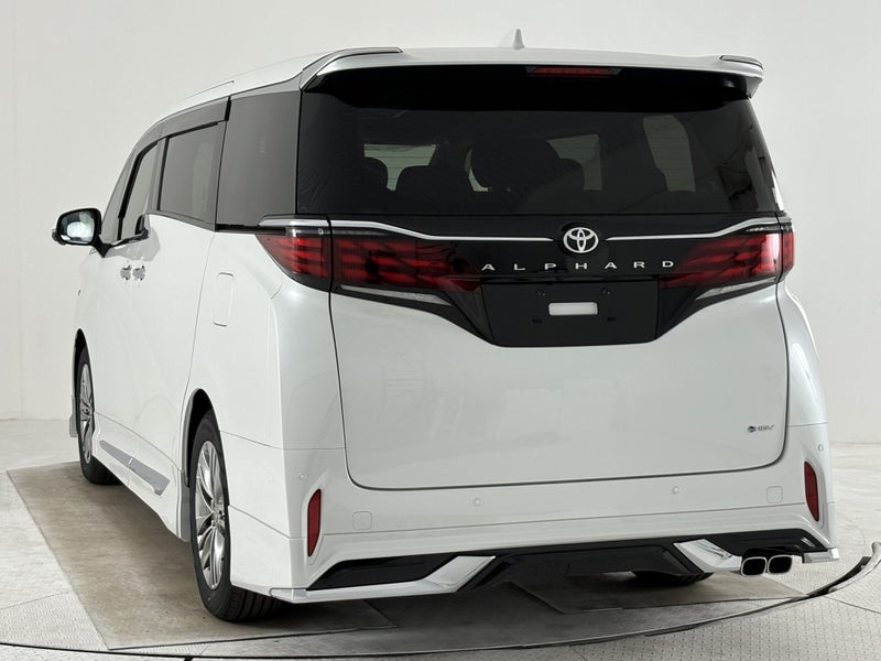 2026 Toyota Alphard 2.5 Hybrid Z 7 Seats image 4