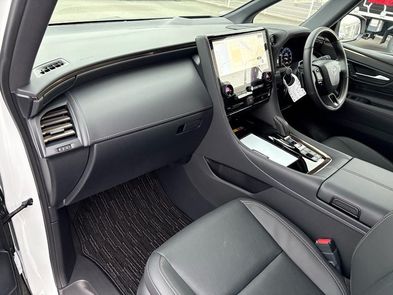 2026 Toyota Alphard 2.5 Hybrid Z 7 Seats image 3