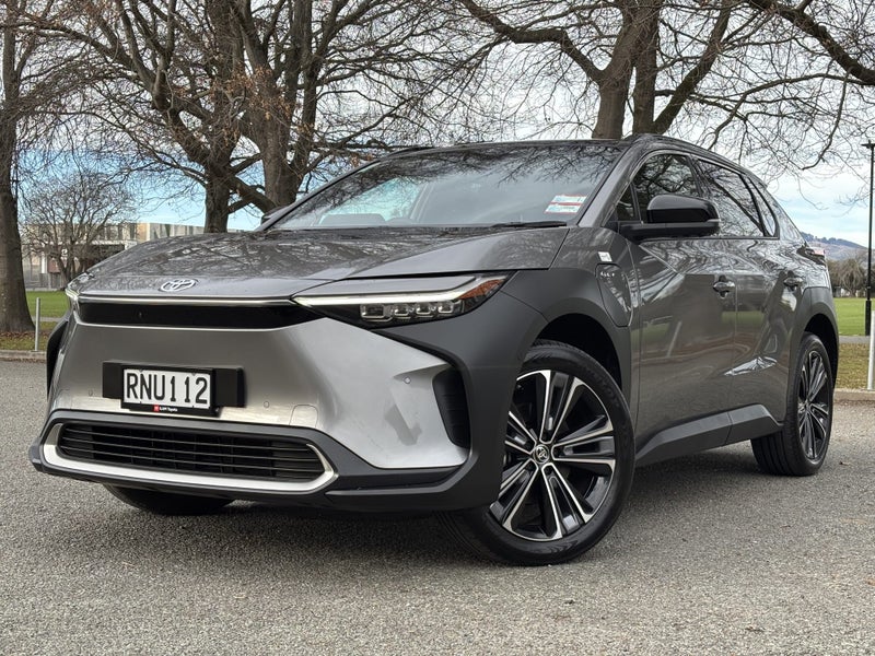 2026 Toyota bZ4X Motion 71Kwh/Ev/4Wd image 3