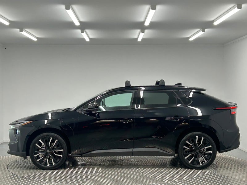 2026 Toyota bZ4X Motion 75Kwh/Ev/4Wd image 4