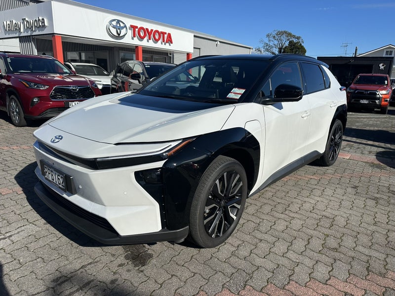 2026 Toyota bZ4X Motion BEV AWD SUV/5D/5S - image 3