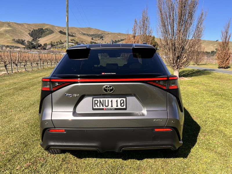 2026 Toyota bZ4X Motion BEV AWD SUV/5D/5S image 5