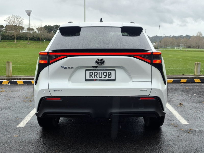 2026 Toyota bZ4X Motion BEV AWD SUV/5D/5S image 5