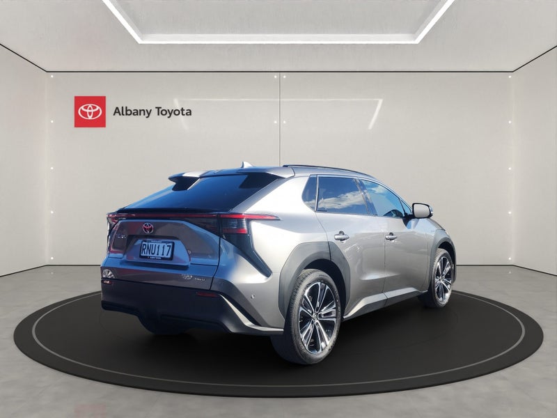 2026 Toyota bZ4X Motion BEV AWD SUV/5D/5S (YEAM... image 3