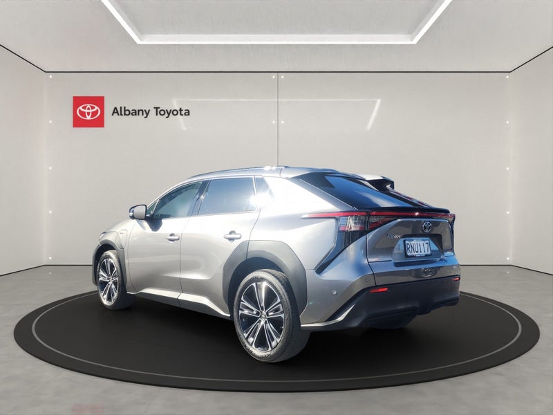2026 Toyota bZ4X Motion BEV AWD SUV/5D/5S (YEAM... image 5