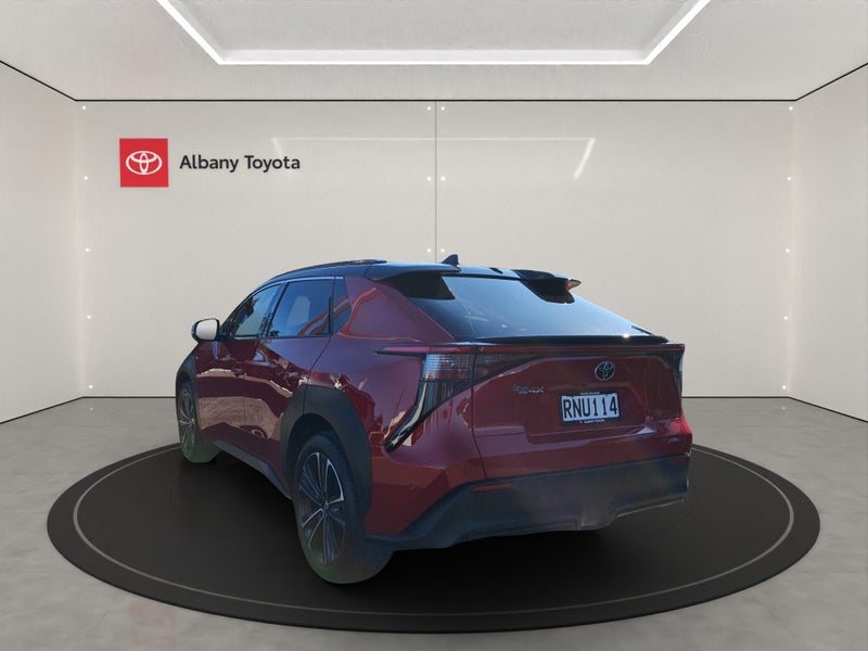 2026 Toyota bZ4X Motion BEV AWD SUV/5D/5S (YEAM... image 5