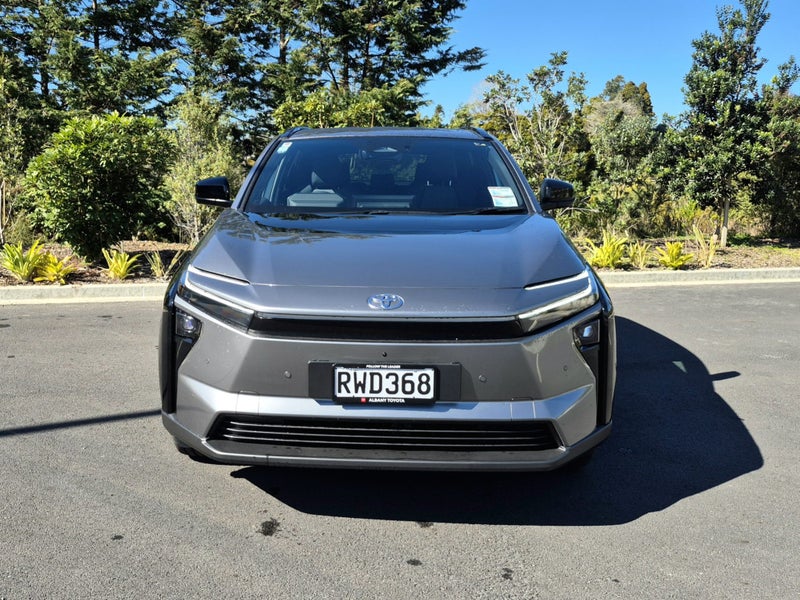 2026 Toyota bZ4X Pure BEV FWD SUV/5D/5S image 2