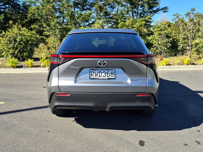 2026 Toyota bZ4X Pure BEV FWD SUV/5D/5S image 5