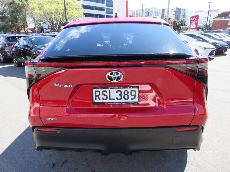 2026 Toyota bZ4X Pure BEV FWD SUV image 4