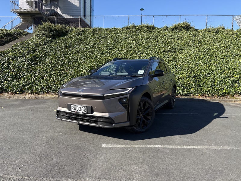 2026 Toyota bZ4X Touring BEV AWD SUV/5D/5S image 3