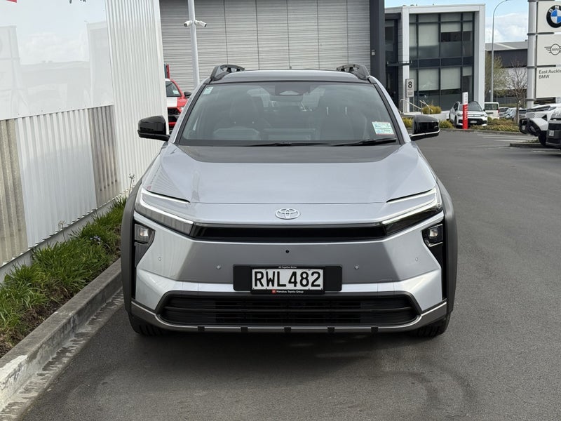 2026 Toyota bZ4X Touring BEV AWD SUV/5D/5S (XEA... image 3