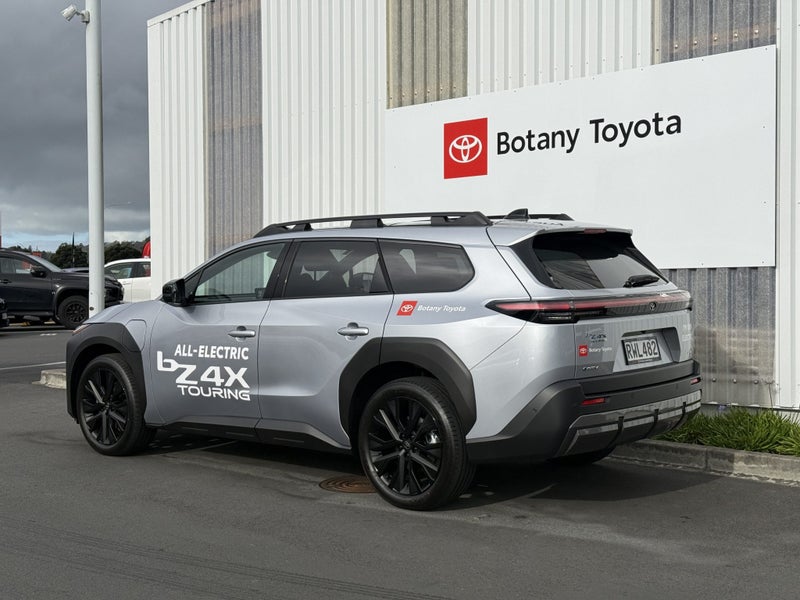 2026 Toyota bZ4X Touring BEV AWD SUV/5D/5S (XEA... image 5