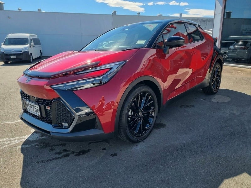 2026 Toyota C-HR GR Sport 2.0P Hybrid AWD SUV -... image 3